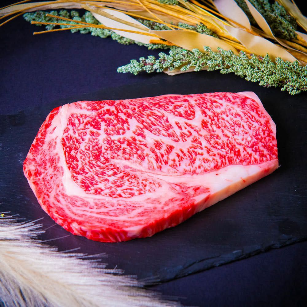 【薩摩の黒】特上ステーキ 黒毛和牛 鹿児島県産 リブロース 300g(1枚)